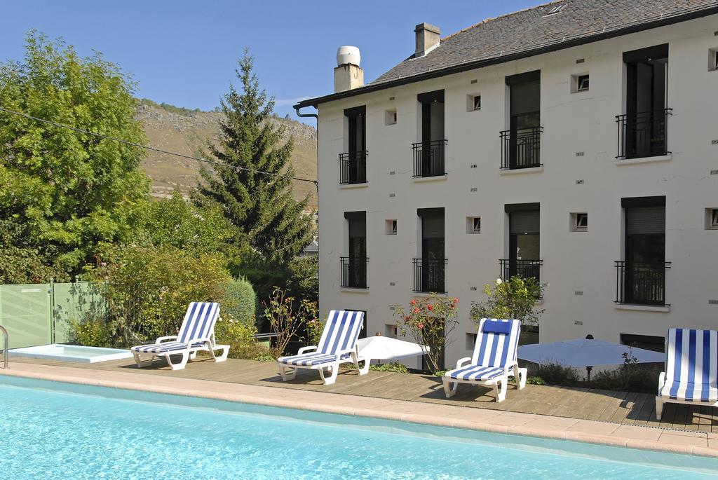 Logis Hotel Restaurant Le Mont Aigoual 메이루아이즈 외부 사진