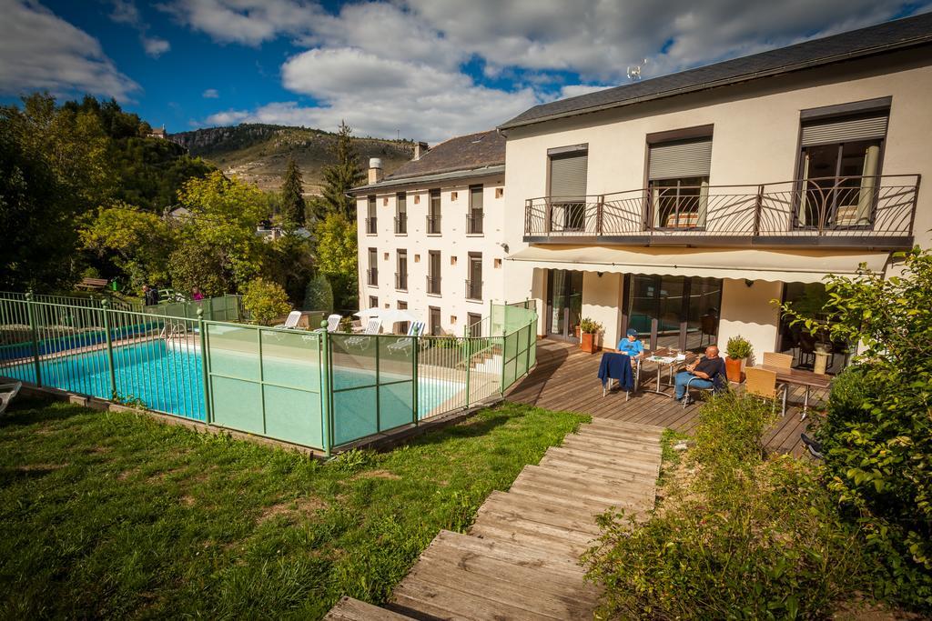 Logis Hotel Restaurant Le Mont Aigoual 메이루아이즈 외부 사진