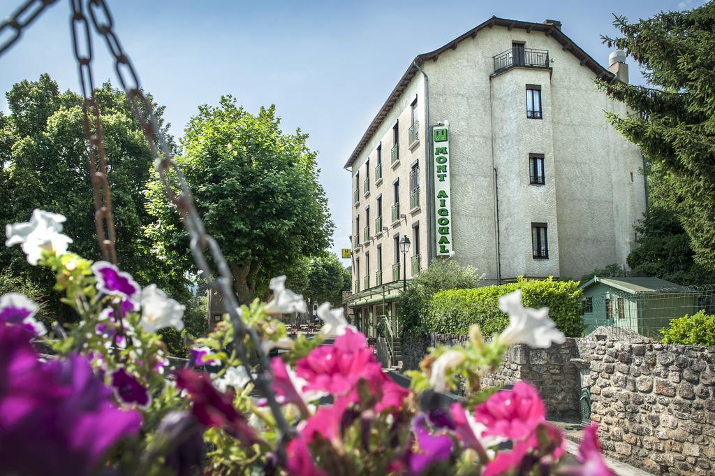 Logis Hotel Restaurant Le Mont Aigoual 메이루아이즈 외부 사진